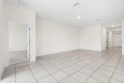House in Wildwood, Florida 4 bedrooms, 188.68 sq.m. № 1906254 - photo 14