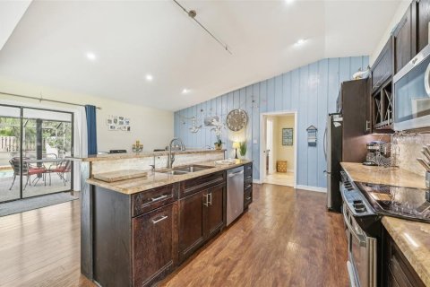 Villa ou maison à vendre à Bradenton, Floride: 3 chambres, 175.4 m2 № 2303139 - photo 10
