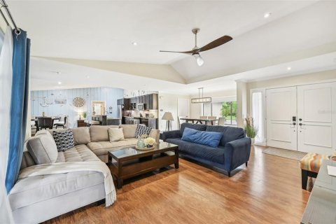Villa ou maison à vendre à Bradenton, Floride: 3 chambres, 175.4 m2 № 2303139 - photo 3