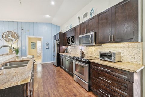 Villa ou maison à vendre à Bradenton, Floride: 3 chambres, 175.4 m2 № 2303139 - photo 9