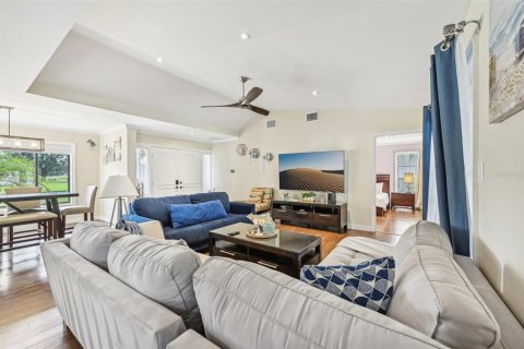 Villa ou maison à vendre à Bradenton, Floride: 3 chambres, 175.4 m2 № 2303139 - photo 2