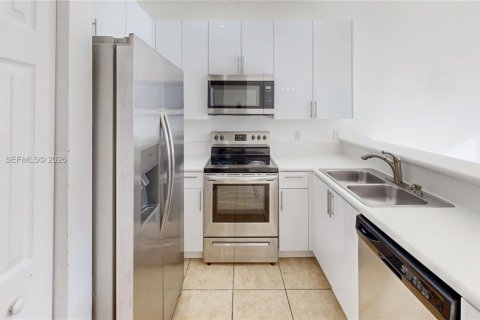 Adosado en venta en Homestead, Florida, 4 dormitorios, 147.9 m2 № 2057822 - foto 8