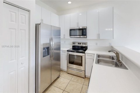 Adosado en venta en Homestead, Florida, 4 dormitorios, 147.9 m2 № 2057822 - foto 12