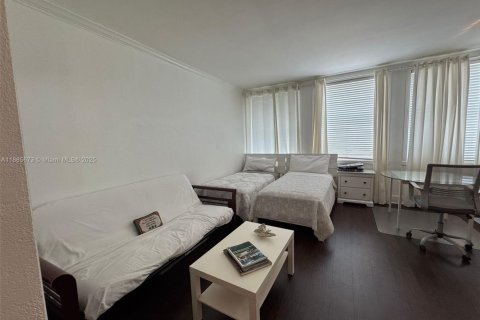 Copropriété à louer à Coral Gables, Floride: 41.81 m2 № 1937287 - photo 7