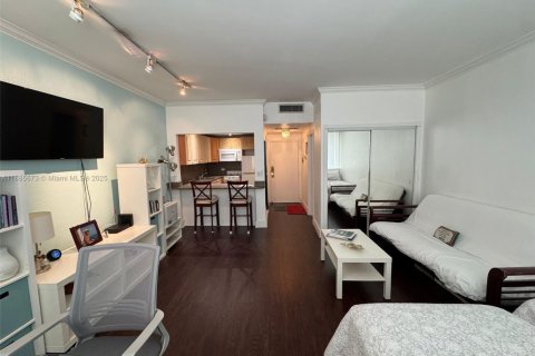 Copropriété à louer à Coral Gables, Floride: 41.81 m2 № 1937287 - photo 13