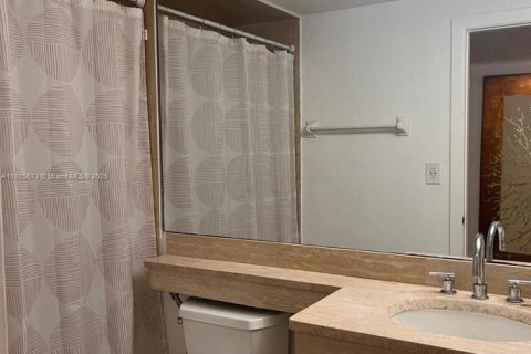 Copropriété à louer à Coral Gables, Floride: 41.81 m2 № 1937287 - photo 17