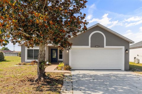 Villa ou maison à Clermont, Floride 3 chambres, 117.06 m2 № 2111408