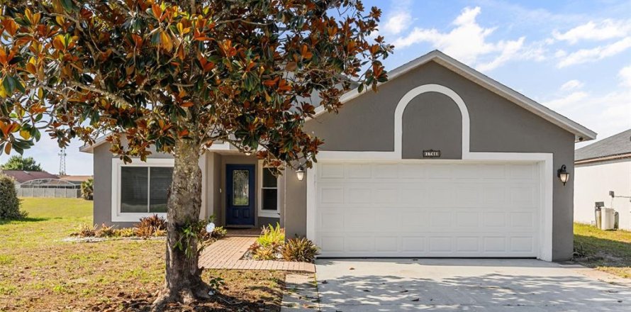 Casa en Clermont, Florida 3 dormitorios, 117.06 m2 № 2111408