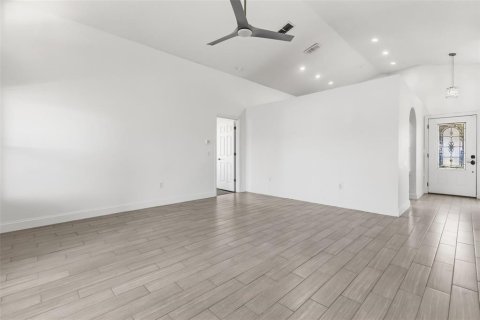 Casa en venta en Clermont, Florida, 3 dormitorios, 117.06 m2 № 2111408 - foto 3