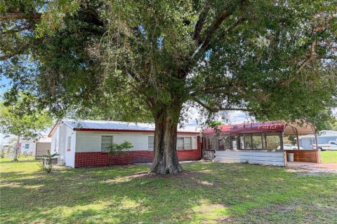 Casa en venta en Frostproof, Florida, 3 dormitorios, 171.31 m2 № 2228118 - foto 3