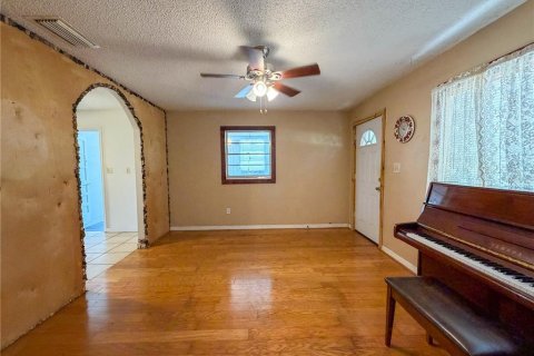 Casa en venta en Frostproof, Florida, 3 dormitorios, 171.31 m2 № 2228118 - foto 10