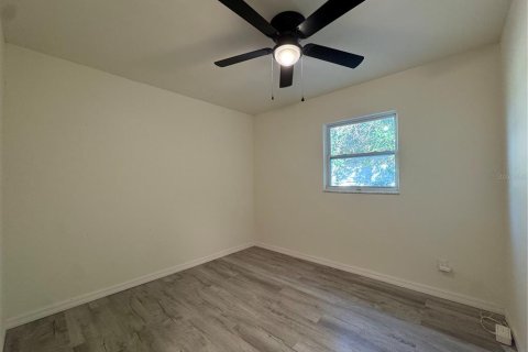 House in Orlando, Florida 3 bedrooms, 107.77 sq.m. № 2104874 - photo 19