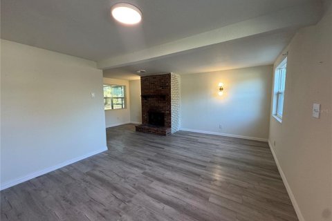 House in Orlando, Florida 3 bedrooms, 107.77 sq.m. № 2104874 - photo 20