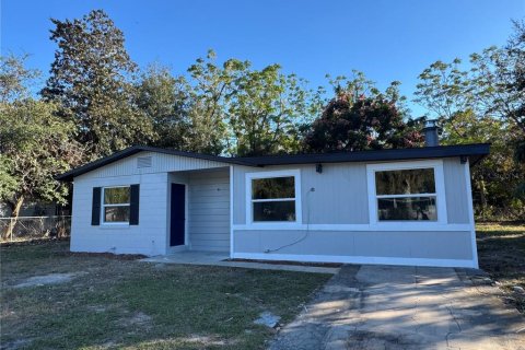 House in Orlando, Florida 3 bedrooms, 107.77 sq.m. № 2104874 - photo 30