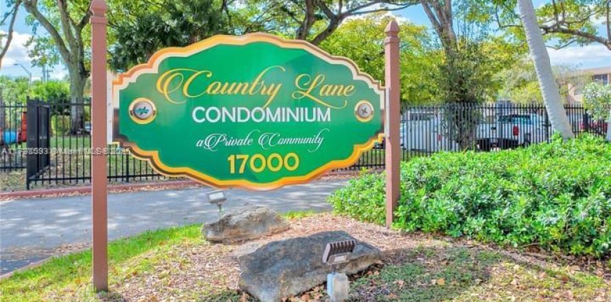 Condo in Hialeah, Florida, 2 bedrooms  № 1710510