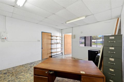 Commercial property in Chiefland, Florida № 2348090 - photo 17