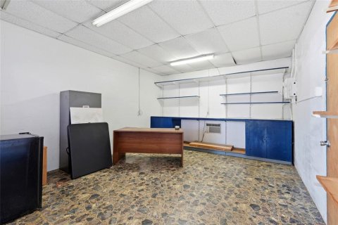 Commercial property in Chiefland, Florida № 2348090 - photo 18