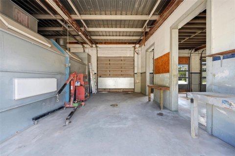 Commercial property in Chiefland, Florida № 2348090 - photo 12