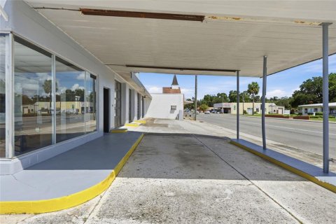 Commercial property in Chiefland, Florida № 2348090 - photo 2
