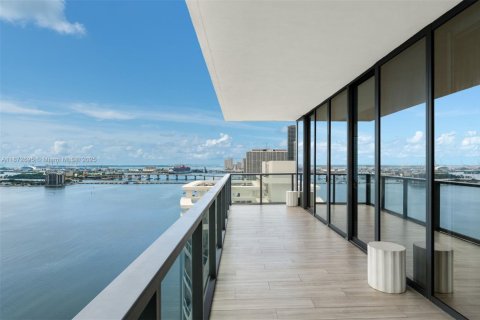 Copropriété à vendre à Miami, Floride: 3 chambres, 254.83 m2 № 1895902 - photo 3