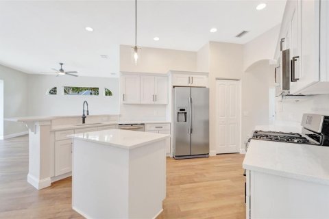 Casa en venta en Lakewood Ranch, Florida, 4 dormitorios, 241.17 m2 № 1773580 - foto 9