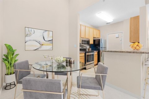 Copropriété à vendre à Tampa, Floride: 2 chambres, 101.73 m2 № 2114662 - photo 4