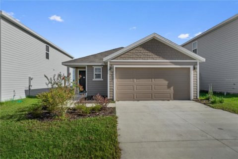 House in Newberry, Florida 3 bedrooms, 135.27 sq.m. № 2359173