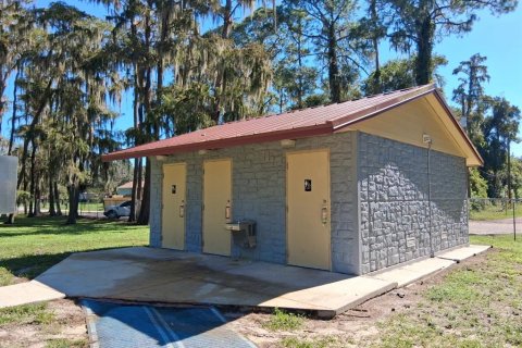 Villa ou maison à louer à New Port Richey, Floride: 2 chambres, 55.74 m2 № 2413913 - photo 30