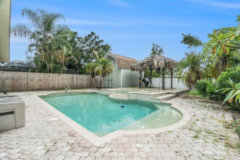 House in Oldsmar, Florida 3 bedrooms, 194.54 sq.m. № 1847275 - photo 2