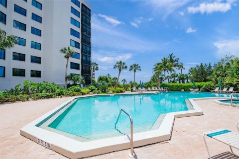Condo in Sarasota, Florida, 3 bedrooms  № 2208644 - photo 7