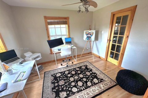 Villa ou maison à louer à Cape Coral, Floride: 4 chambres № 2045991 - photo 10