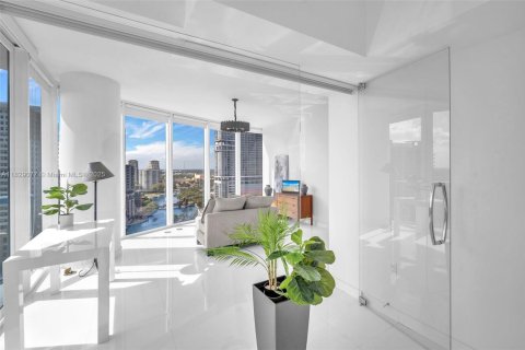Condominio en venta en Fort Lauderdale, Florida, 2 dormitorios, 107.86 m2 № 1804289 - foto 12
