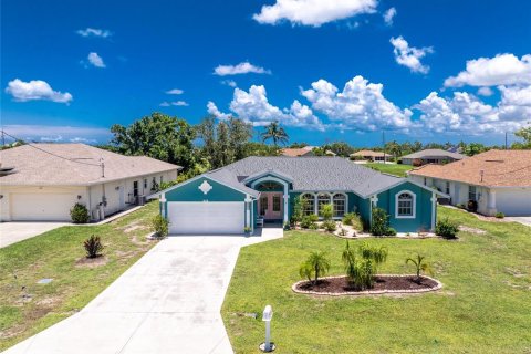 Casa en venta en Rotonda, Florida, 4 dormitorios, 208.01 m2 № 1808198 - foto 1