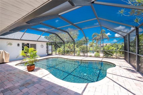 Casa en venta en Rotonda, Florida, 4 dormitorios, 208.01 m2 № 1808198 - foto 2
