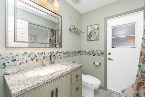 Casa en venta en Rotonda, Florida, 4 dormitorios, 208.01 m2 № 1808198 - foto 28