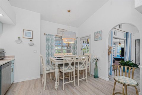 Casa en venta en Rotonda, Florida, 4 dormitorios, 208.01 m2 № 1808198 - foto 12