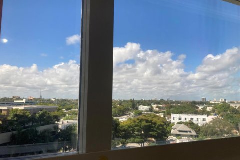 Copropriété à louer à West Palm Beach, Floride: 1 chambre, 77.2 m2 № 2276147 - photo 23