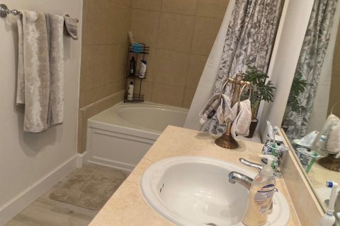 Copropriété à louer à West Palm Beach, Floride: 1 chambre, 77.2 m2 № 2276147 - photo 12