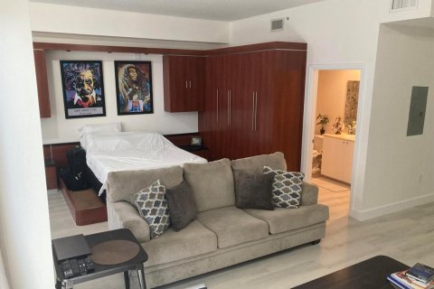 Copropriété à louer à West Palm Beach, Floride: 1 chambre, 77.2 m2 № 2276147 - photo 20