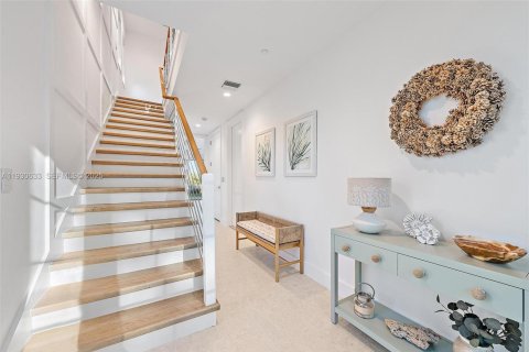 Casa en venta en St. Lucie, Florida, 3 dormitorios, 292.55 m2 № 1993211 - foto 4