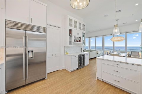 Casa en venta en St. Lucie, Florida, 3 dormitorios, 292.55 m2 № 1993211 - foto 12