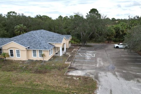 Immobilier commercial à louer à Port Charlotte, Floride № 2141217 - photo 15