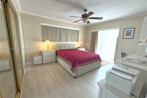 Condo in Fort Lauderdale, Florida, 2 bedrooms  № 1978770 - photo 10