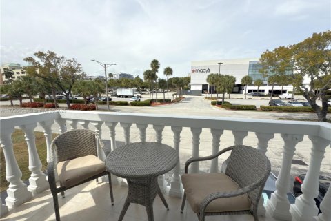 Condo in Fort Lauderdale, Florida, 2 bedrooms  № 1978770 - photo 16