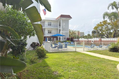 Condo in Fort Lauderdale, Florida, 2 bedrooms  № 1978770 - photo 20