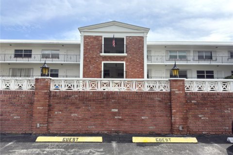 Condo in Fort Lauderdale, Florida, 2 bedrooms  № 1978770 - photo 25