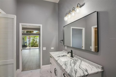 Villa ou maison à vendre à Lady Lake, Floride: 3 chambres, 202.62 m2 № 1786209 - photo 30