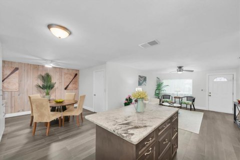 Villa ou maison à vendre à Oldsmar, Floride: 3 chambres, 85.84 m2 № 2284608 - photo 12
