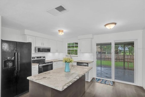 Villa ou maison à vendre à Oldsmar, Floride: 3 chambres, 85.84 m2 № 2284608 - photo 10