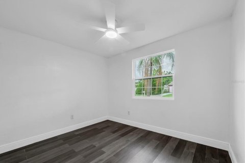 Villa ou maison à vendre à Oldsmar, Floride: 3 chambres, 85.84 m2 № 2284608 - photo 23
